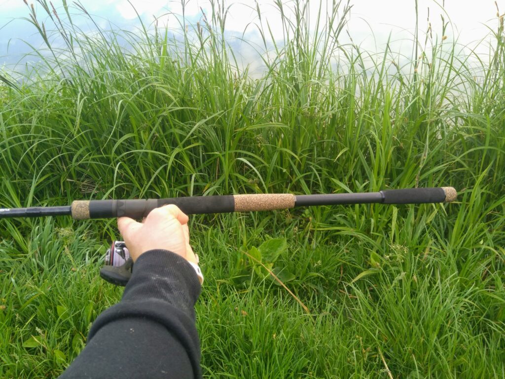 Feederový prut s dělenou rukojetí